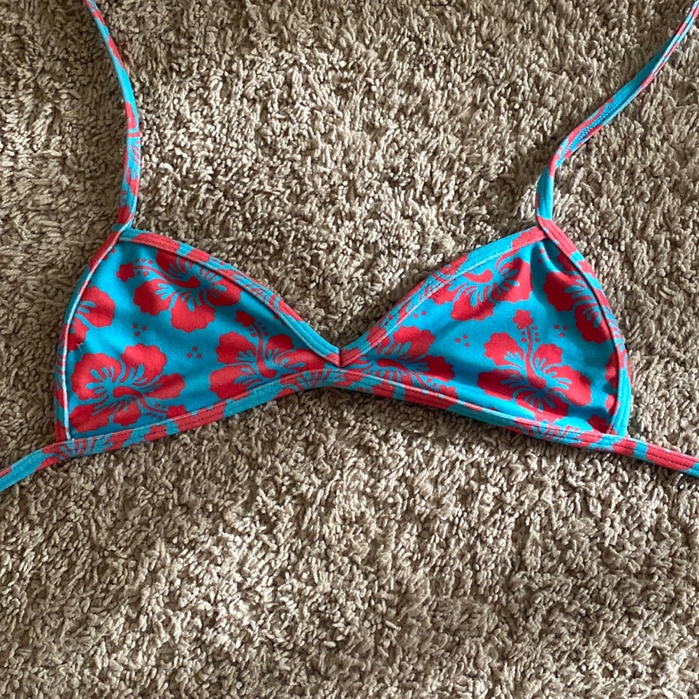 frankies bikini tie top size small red and blue from ophelia swimwear